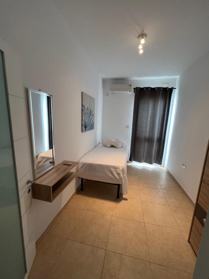St Julians Smart 2 Bedroom Apartment San Ġiljan Exterior foto